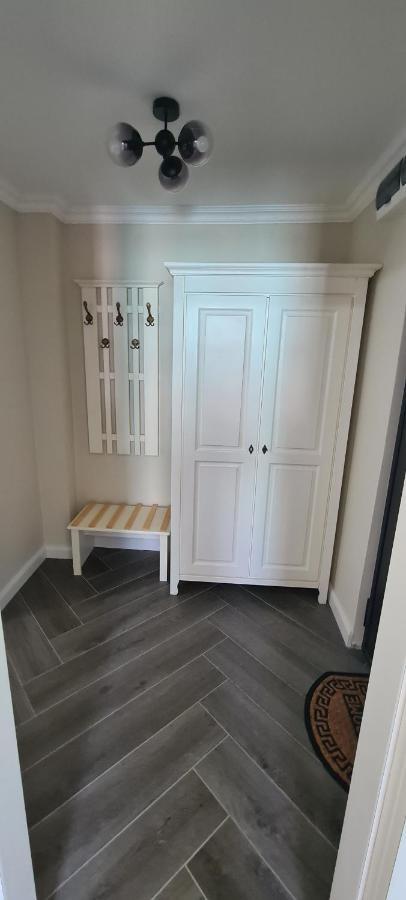 Ferienwohnung White Rezidence Curtea de Argeş Exterior foto