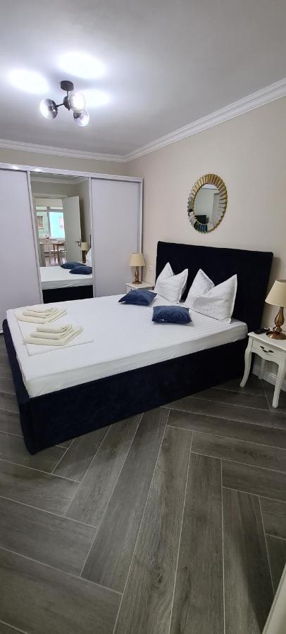 Ferienwohnung White Rezidence Curtea de Argeş Exterior foto